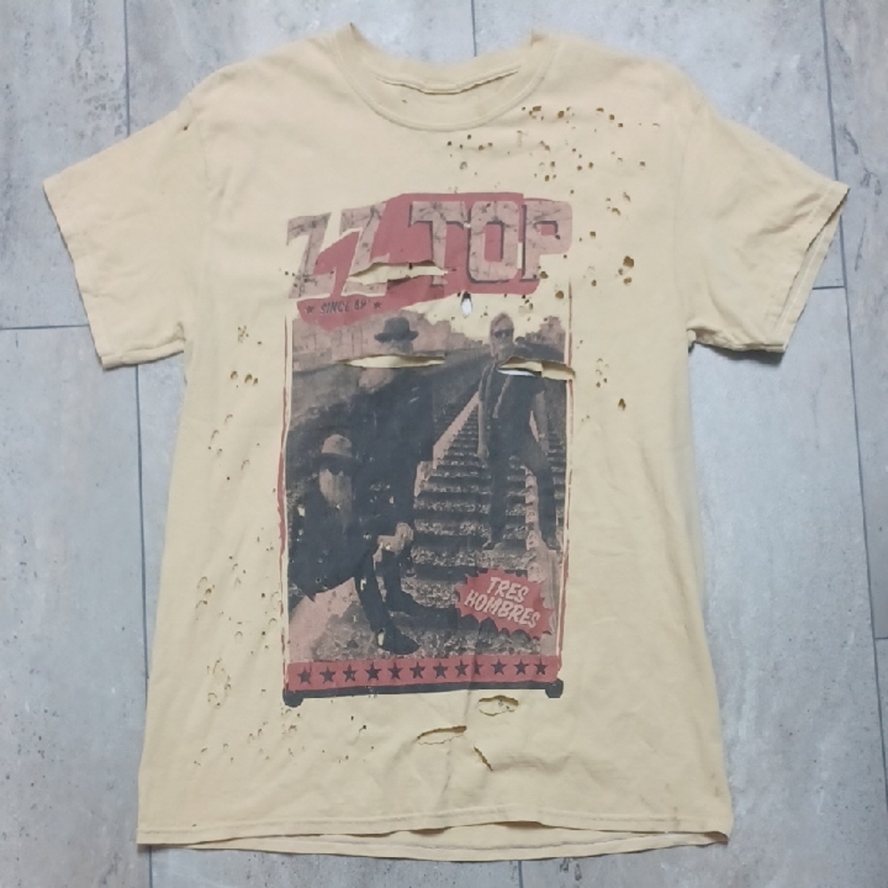 < Zz Top Cream Distressed Graphic Tee Size S